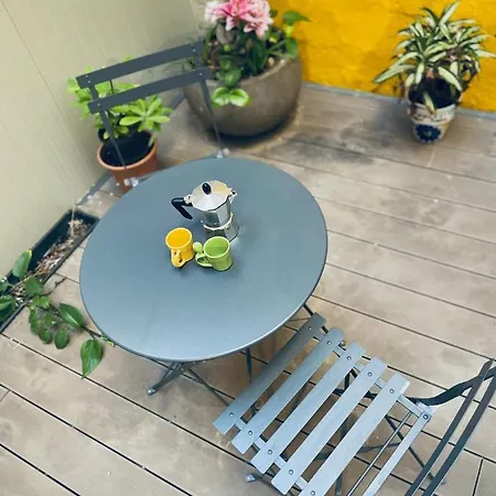 Collection - Merchant Str With Large Yard Apartment *