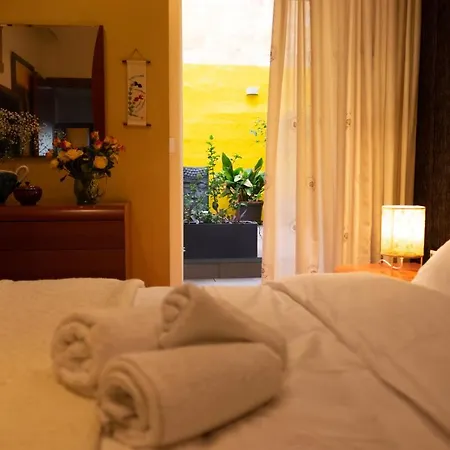 アパート Collection - Merchant Str With Large Yard