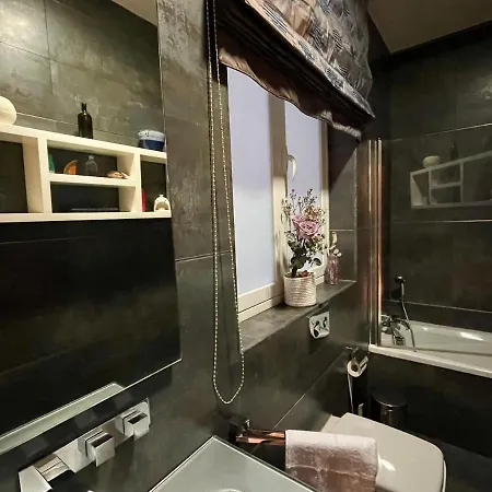 Appartamento Collection - Merchant Str With Large Yard