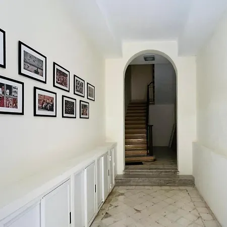 Appartamento Collection - Merchant Str With Large Yard *