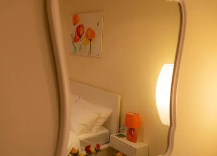 Collection - Merchant Str With Large Yard Appartement *